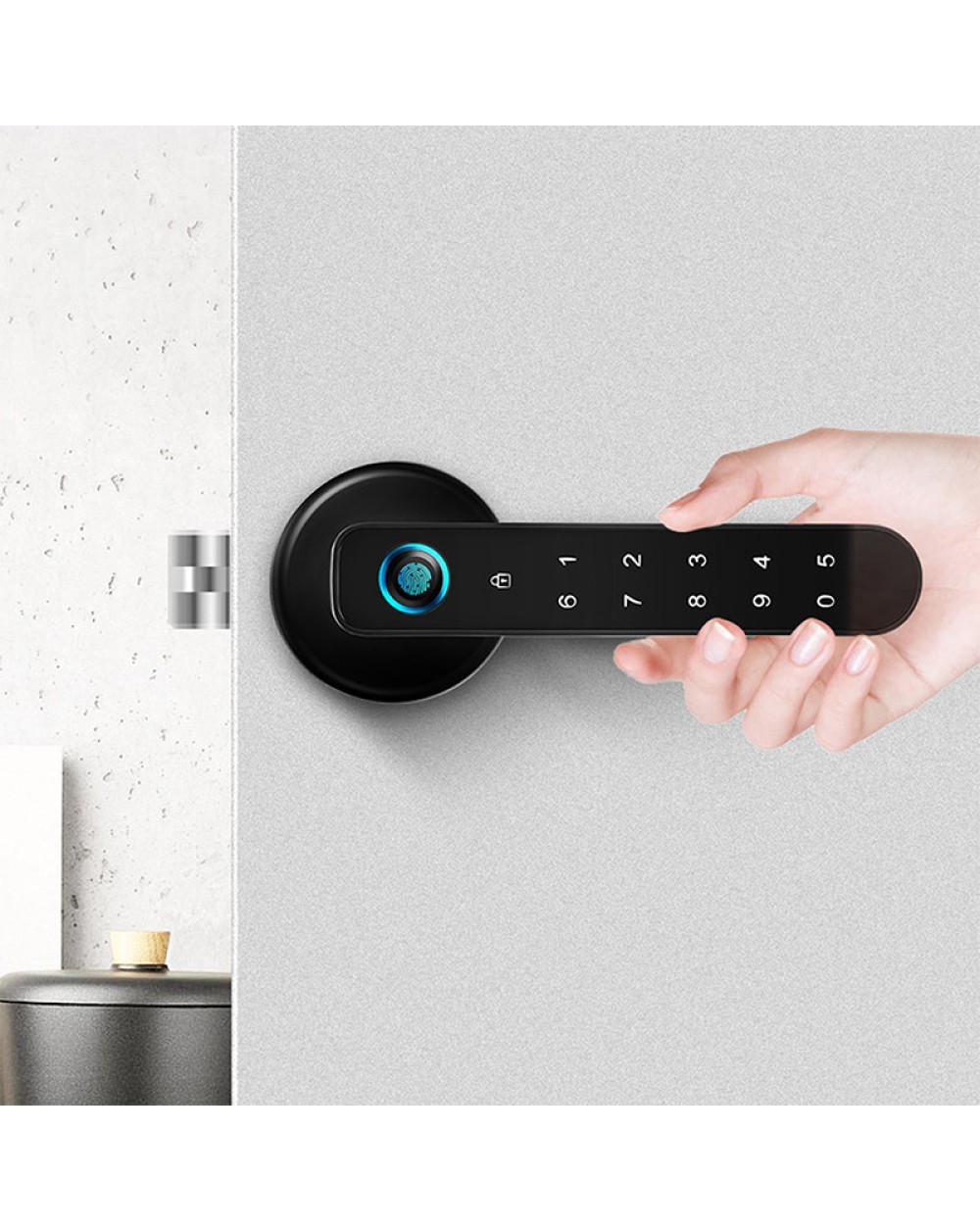 Fast unlocking password electronic door lock